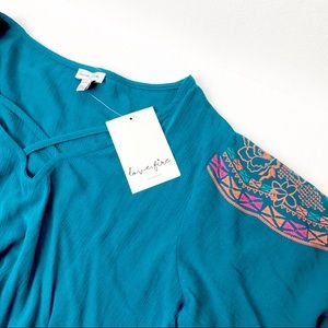 New Boho Top Flowy Sleeves